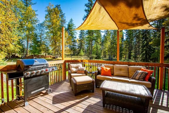 Gorgeous Home with hot tub on 6.5 acres minutes from Whitefish! - Image 4